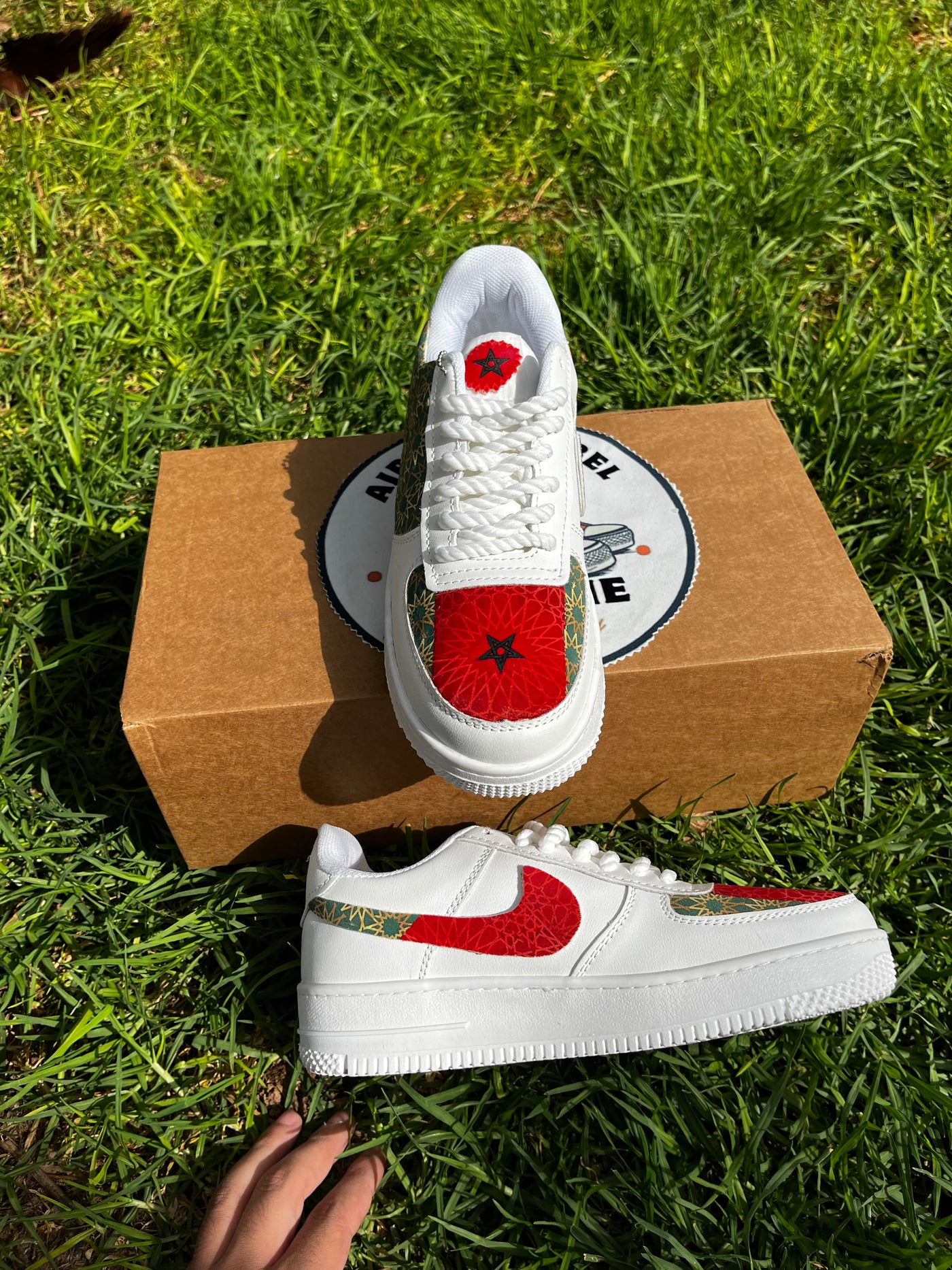 Custome Shoes Marocain Designe Personnalisées Pour Femmes et Hommes