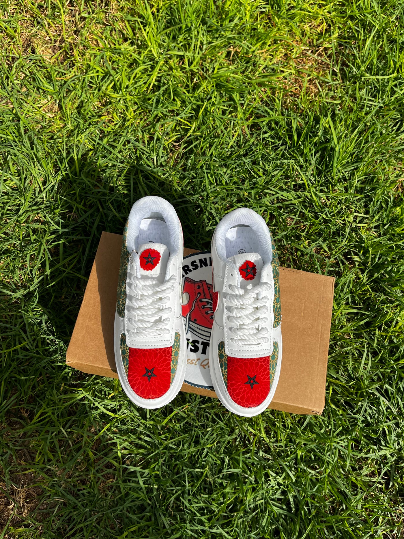 Custome Shoes Marocain Designe Personnalisées Pour Femmes et Hommes