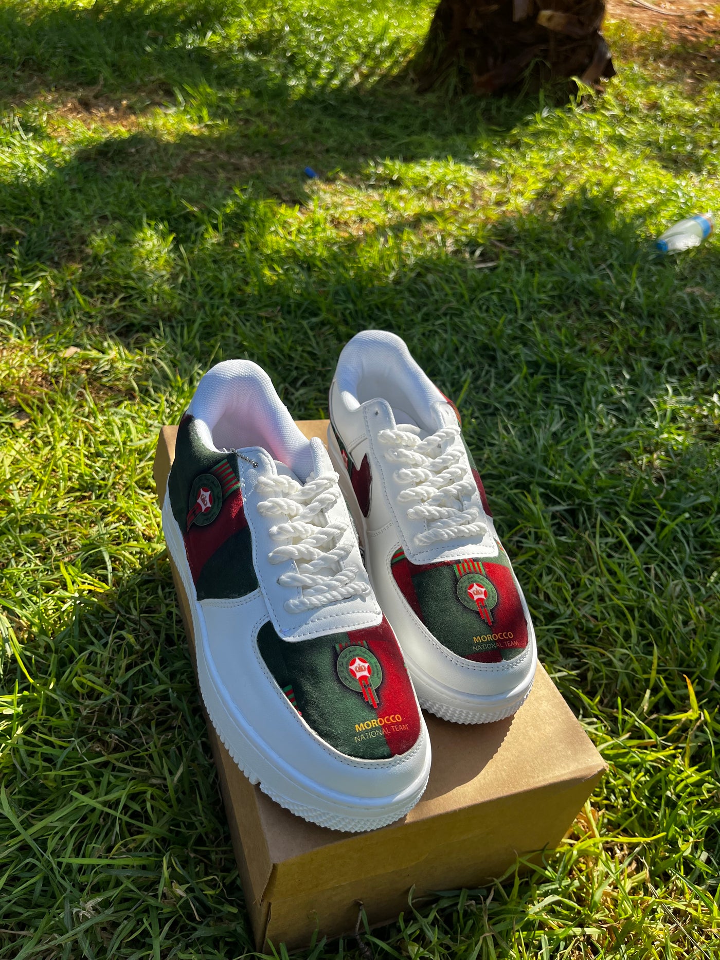 Custome Shoes Marocain Designe Personnalisées Pour Femmes et Hommes