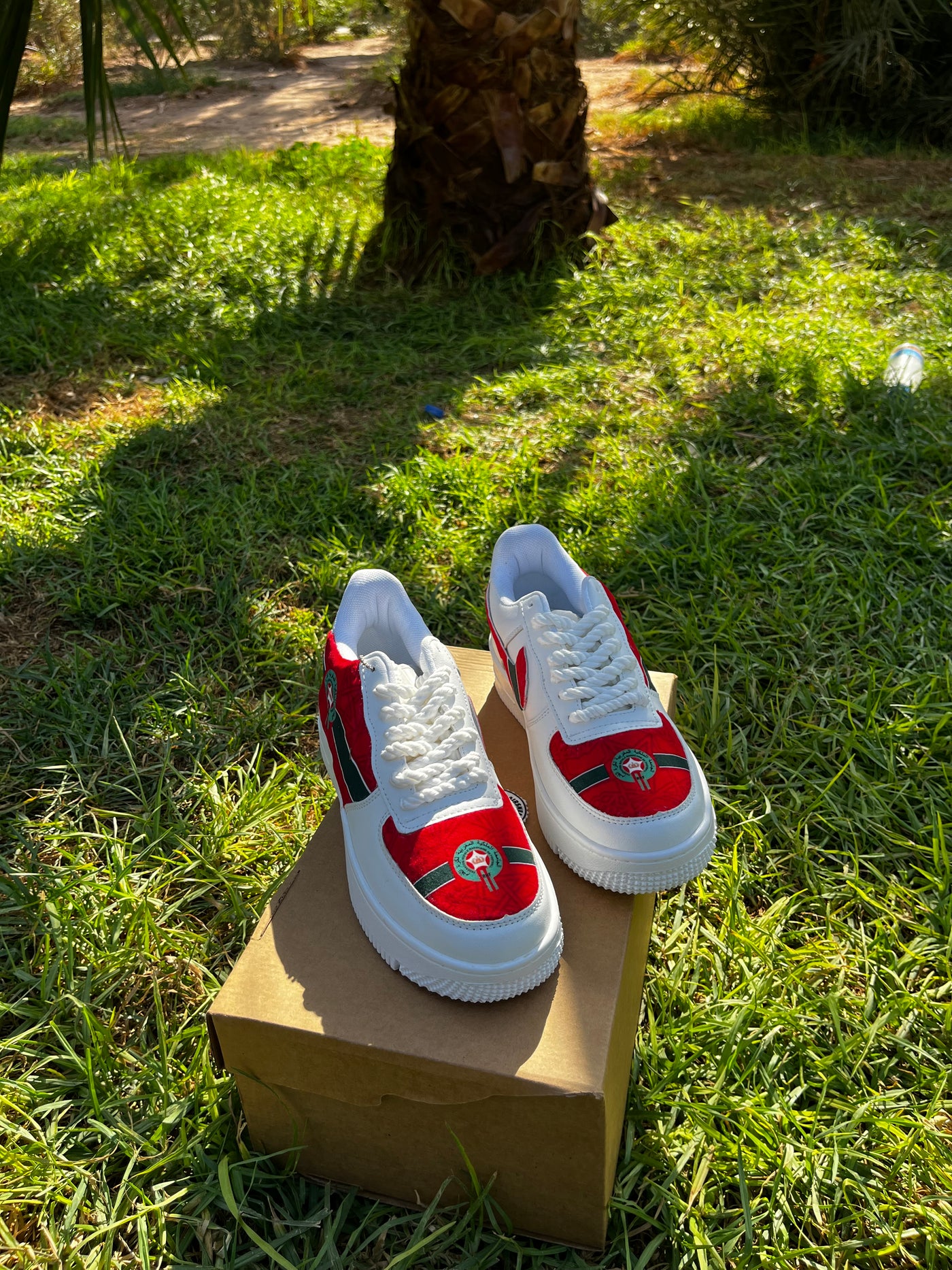 Custome Shoes Marocain Designe Personnalisées Pour Femmes et Hommes