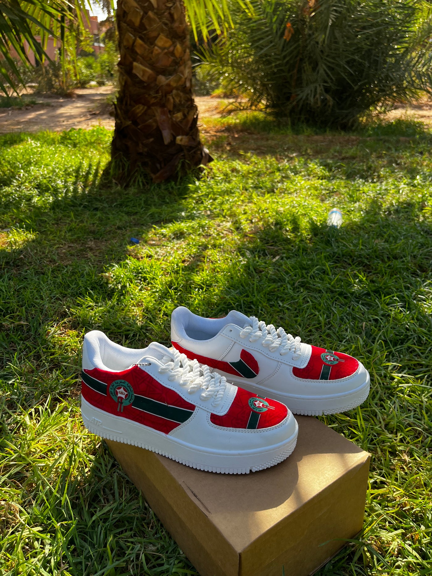 Custome Shoes Marocain Designe Personnalisées Pour Femmes et Hommes