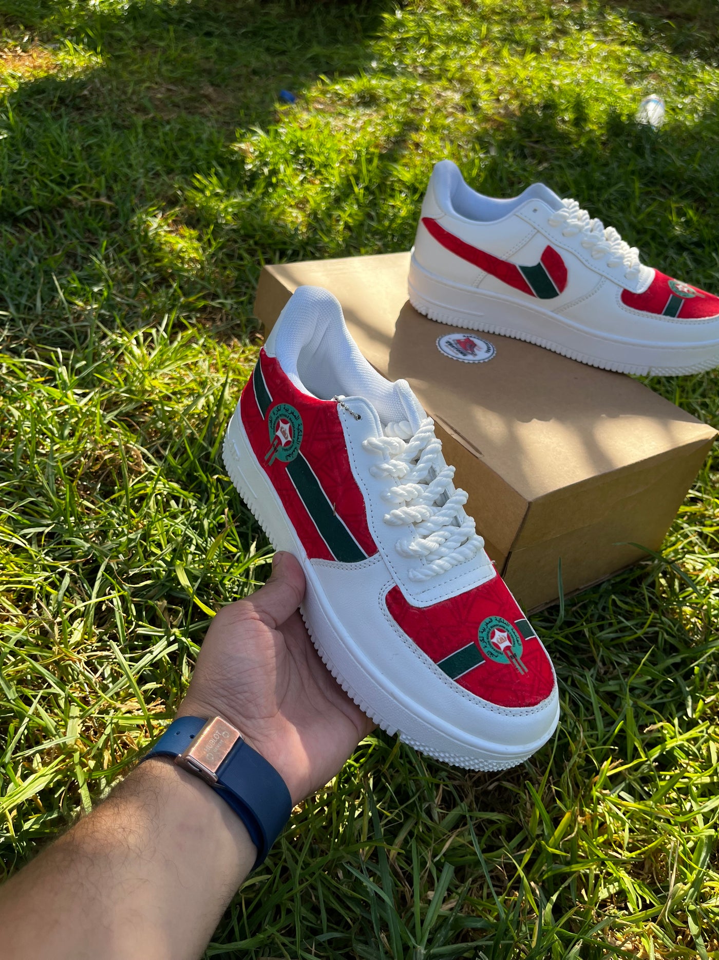 Custome Shoes Marocain Designe Personnalisées Pour Femmes et Hommes